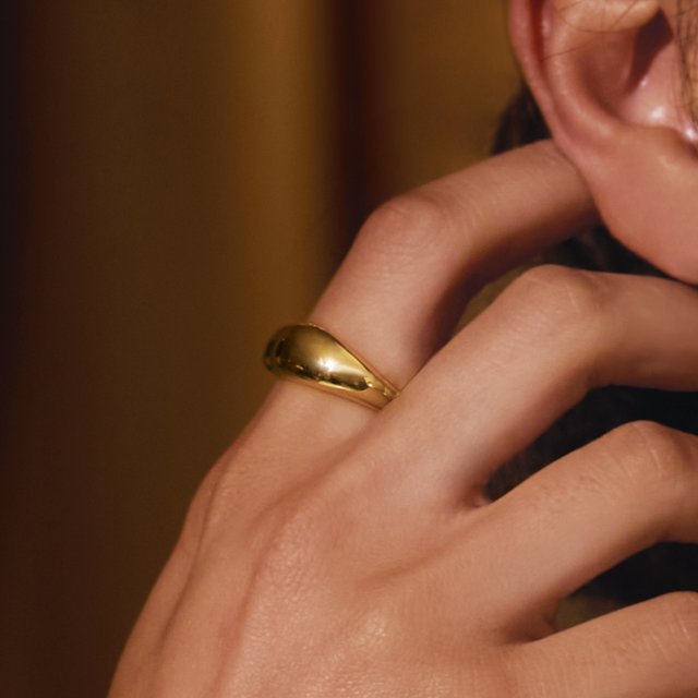 Anillo pequeño con cúpula