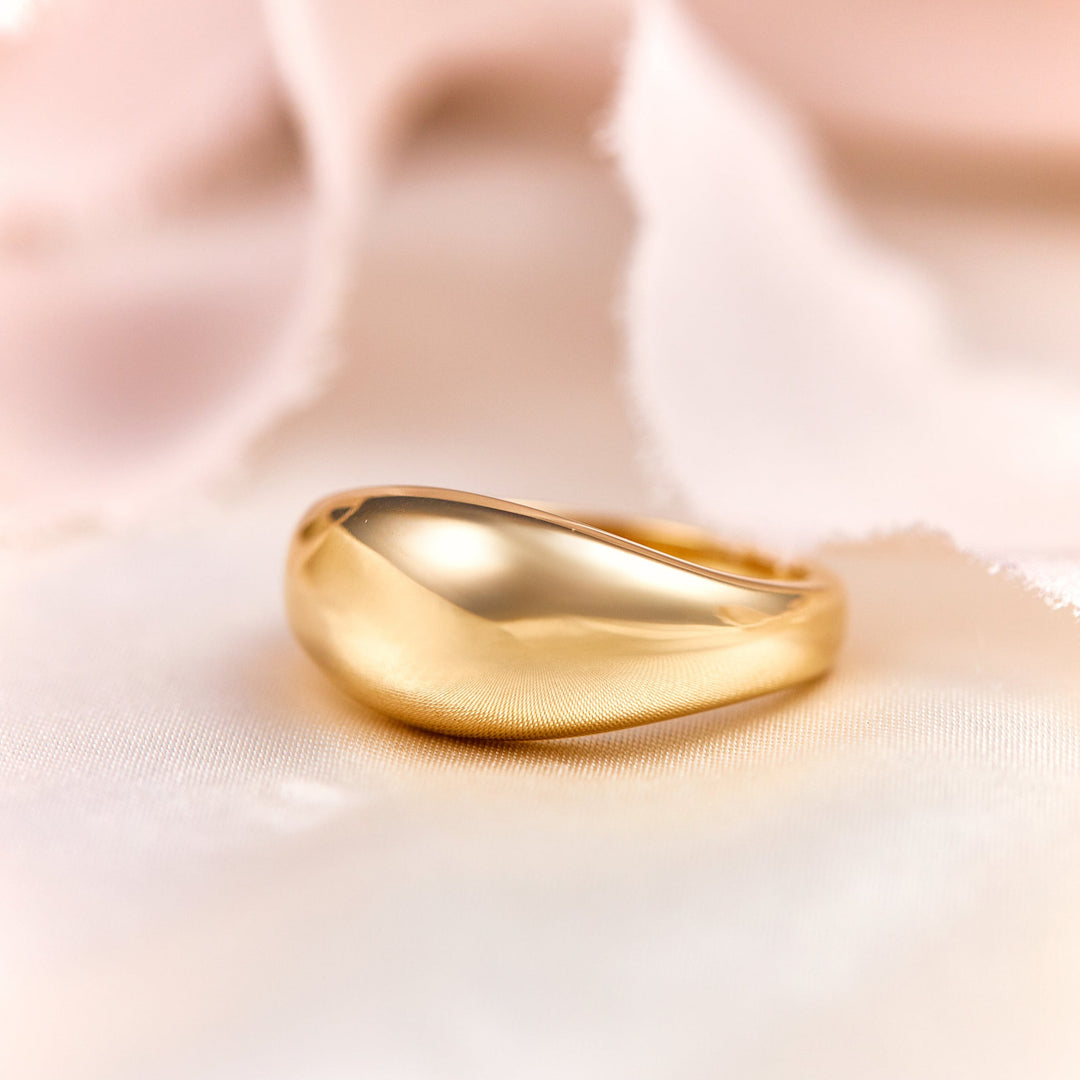 Anillo pequeño con cúpula