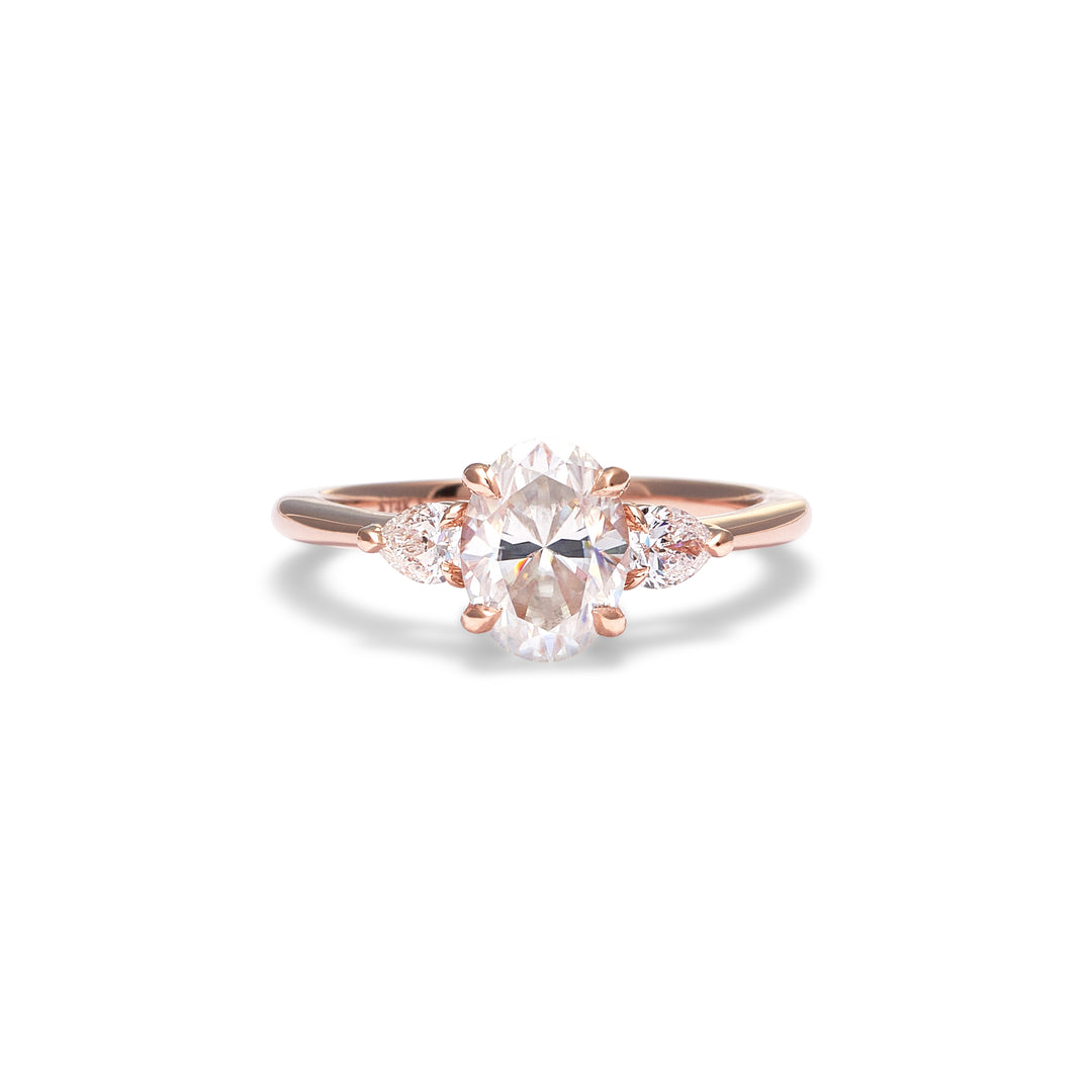 Juliet Oval Cut Moissanite Engagement Ring - Identity Diamonds