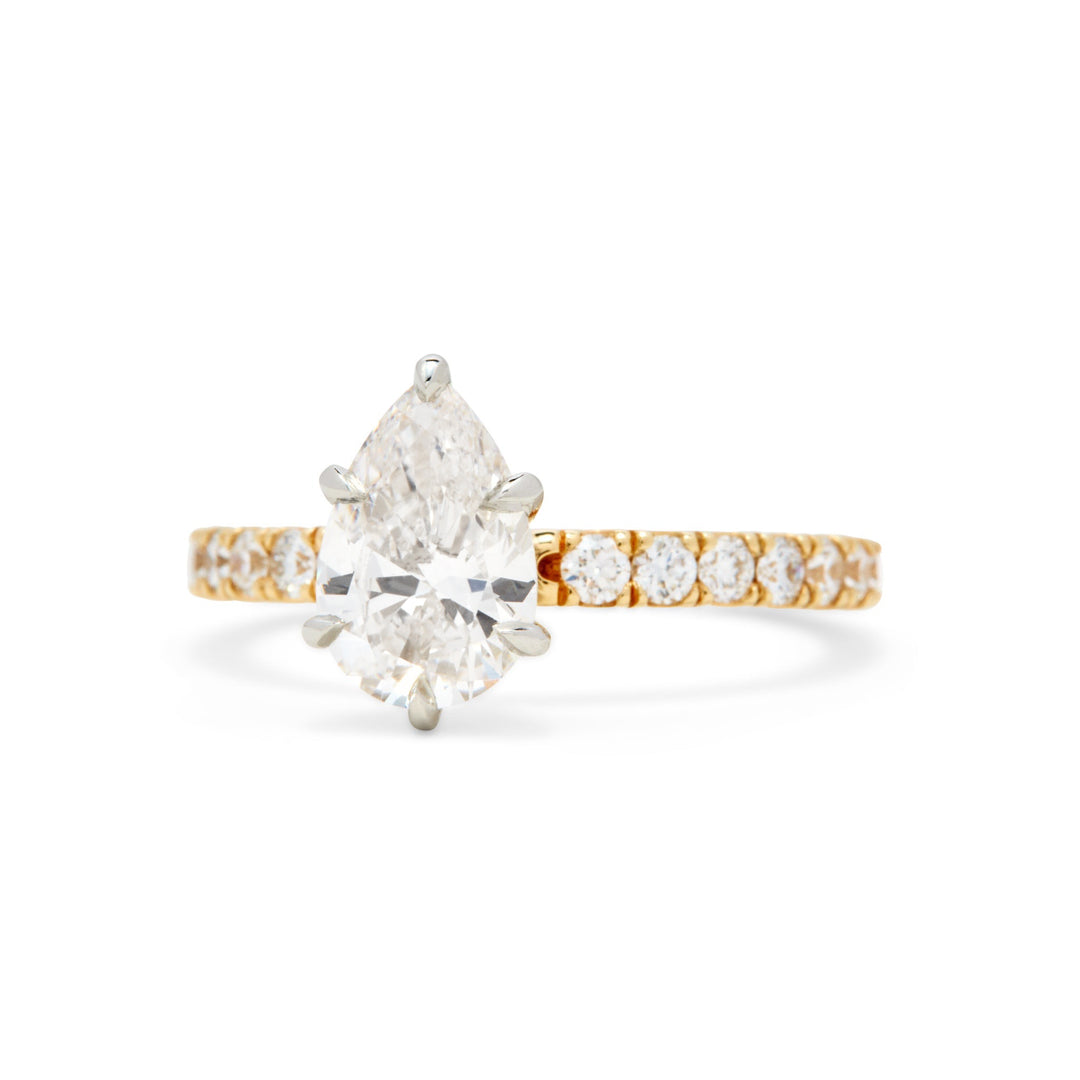 Bague de fiançailles Astrid en diamant taille poire