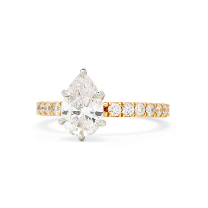 Bague de fiançailles Astrid en diamant taille poire