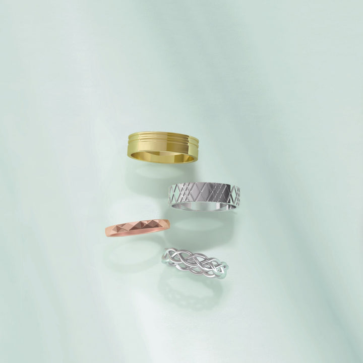 Laure Faceted Band