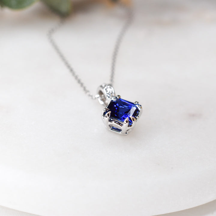 Collier Saphir Bleu et Diamants